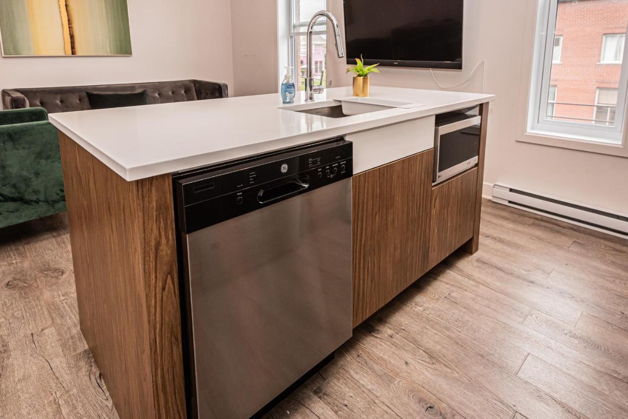 2 Bedroom Luxury In The Mile End By Den Stays Montréal Buitenkant foto